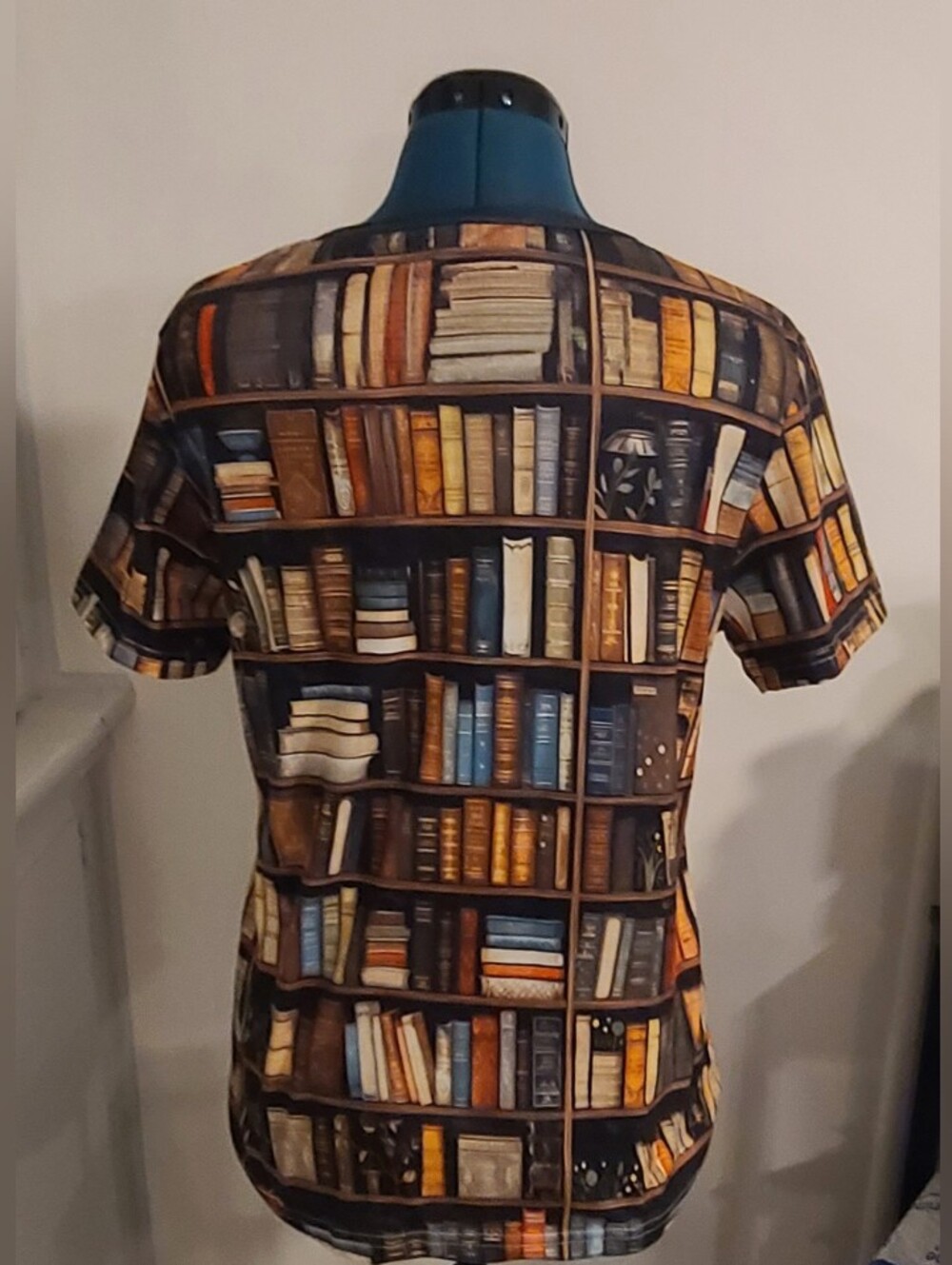 Bookprint Tee Shirt Size Small - Picture 5 of 8